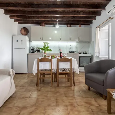 Sofaki Milos Apartmán Tripití