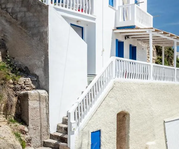 Sofaki Milos * טריפיטי